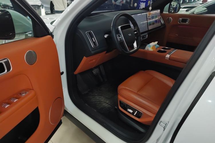 Used Li Auto L7 2023 Pro Model
