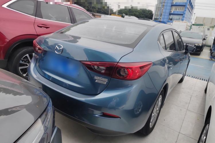 Used Mazda Mazda 3 Axela 2016 Sedan 1.5L Automatic Comfort Model
