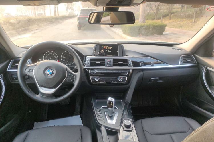 Used BMW 3 Series 2016 316Li Fashion Model
