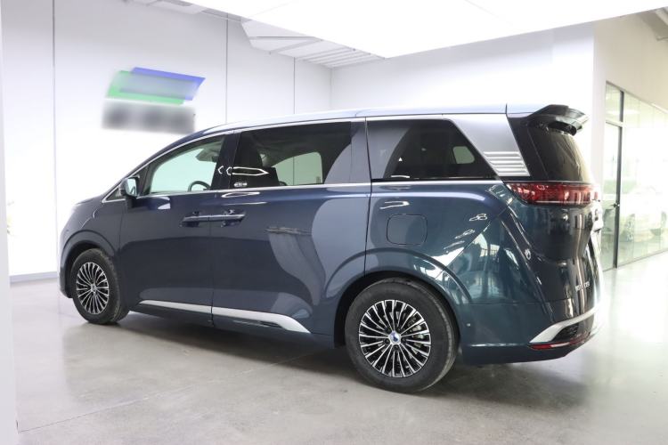 Used Denza D9 2022 DM-i 970 Four-Wheel Drive Flagship Model
