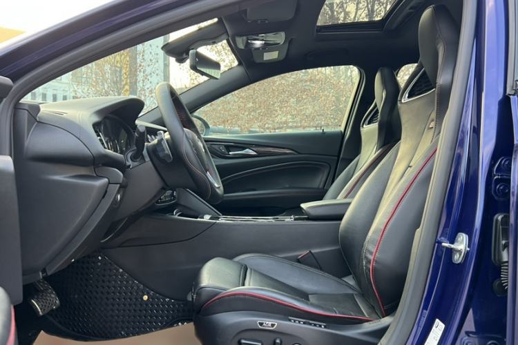 Used Buick Regal 2020 GS 28T Prestige Model