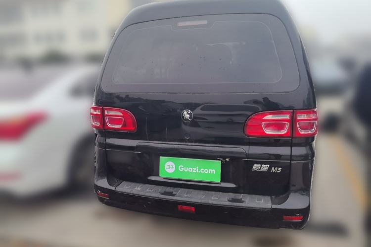 Used FORTHING Lingzhi 2023 M5 1.6L Practical Model 5 Seats