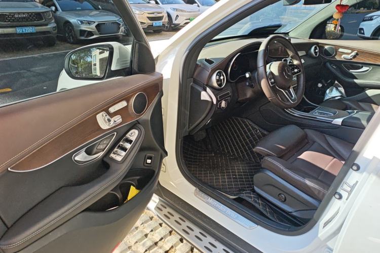 Used Mercedes-Benz GLC 2022 Refreshed GLC 300 L 4MATIC Dynamic Edition
