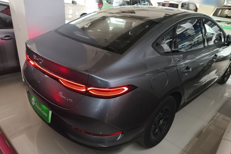 Used BYD Qin PLUS 2025 DM-i Smart Drive 55KM Leading Model
