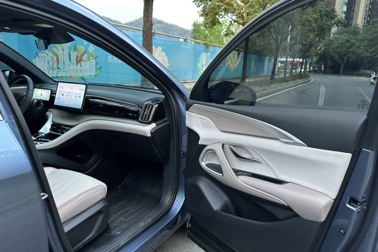 Used BYD Song Pro New Energy 2024 HONOR Edition DM-i 110KM Beyond Model
