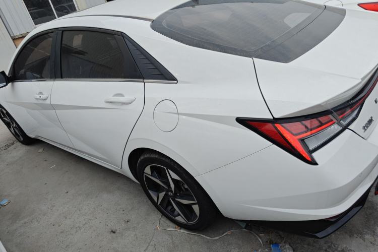 Used Hyundai Elantra 2022 1.5L CVT LUX Prestige Edition
