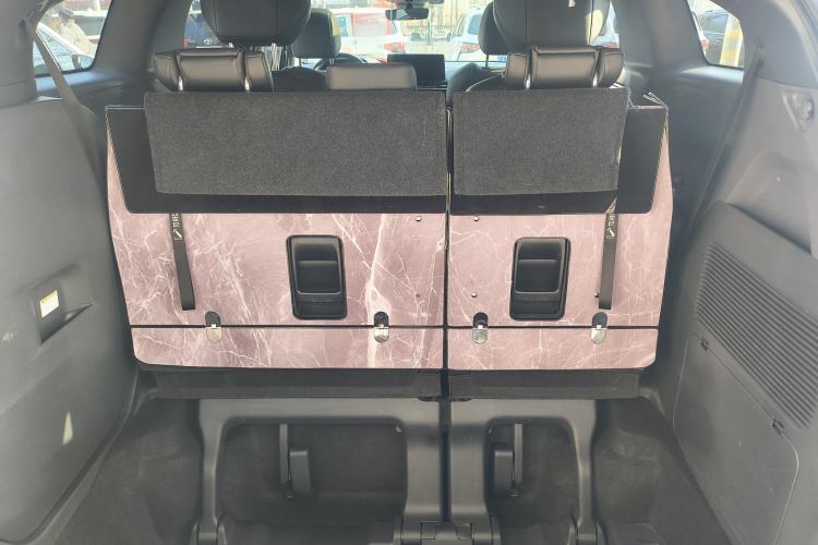 Used Toyota Sienna 2023 2.5L Hybrid Deluxe Edition