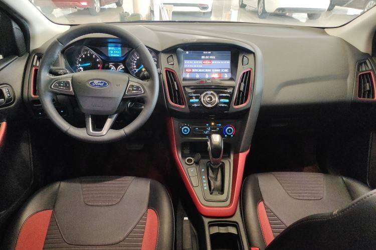 Used Ford Focus 2020 Hatchback Classic 1.5L Automatic Trendy Model
