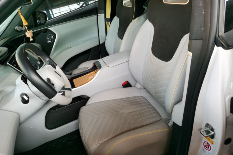 Used  11 2022 Long-Range Dual-Motor Luxury Edition 4 Seats