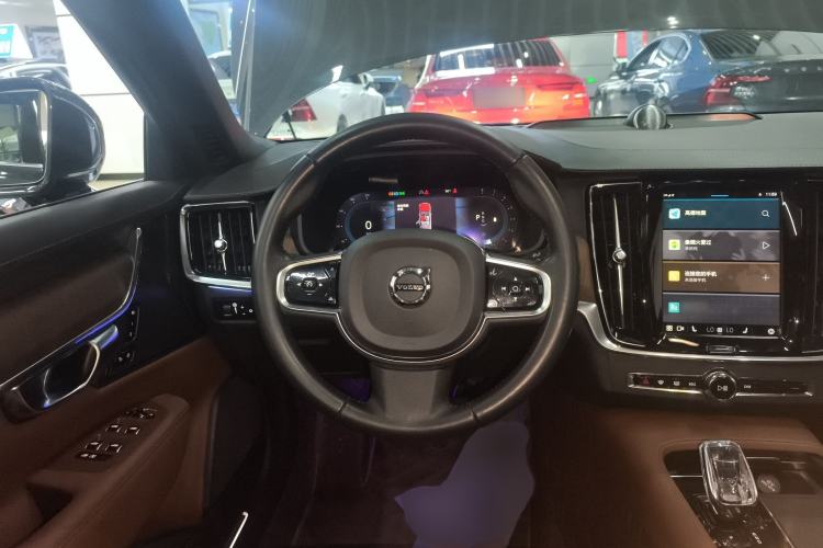 Used Volvo S90 2022 B5 Zhiyuan Luxury Edition
