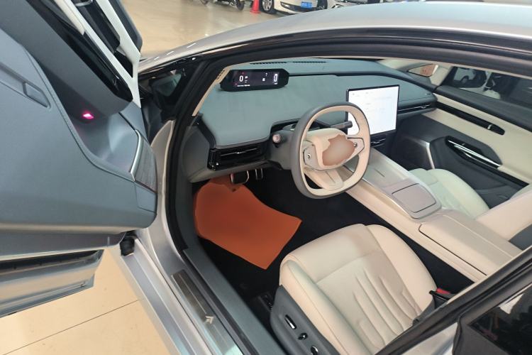 Used  GT 2023 560 Rear-Drive Seven-Wing Edition
