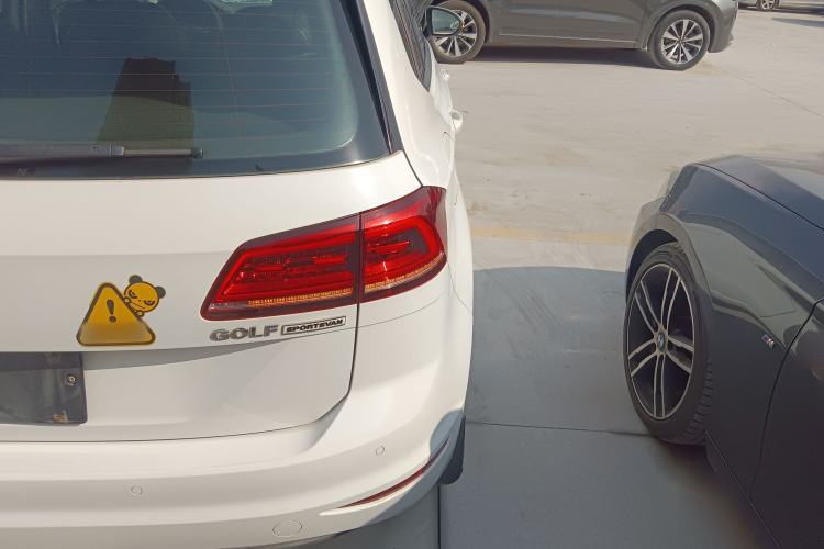 Used Volkswagen Golf Sportsvan 2016 1.6L Automatic Comfort Model
