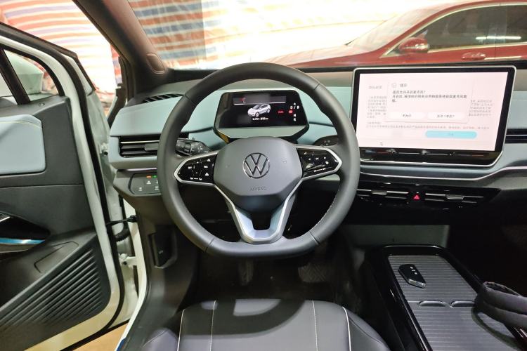 Used Volkswagen ID.4 X 2025 Smart Version Pure & Intelligent Enjoyment Edition
