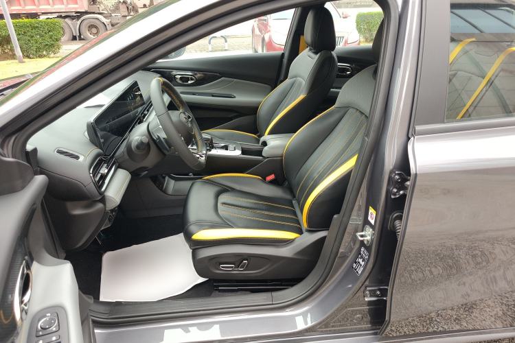 Used GAC Trumpchi EMPOW 2021 270T DCT J15 Version
