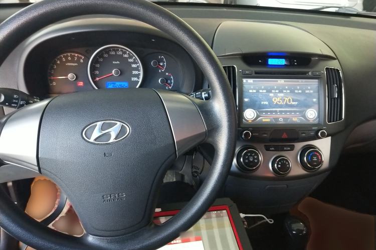 Used Hyundai Celesta 2011 1.6L Automatic Comfort Model
