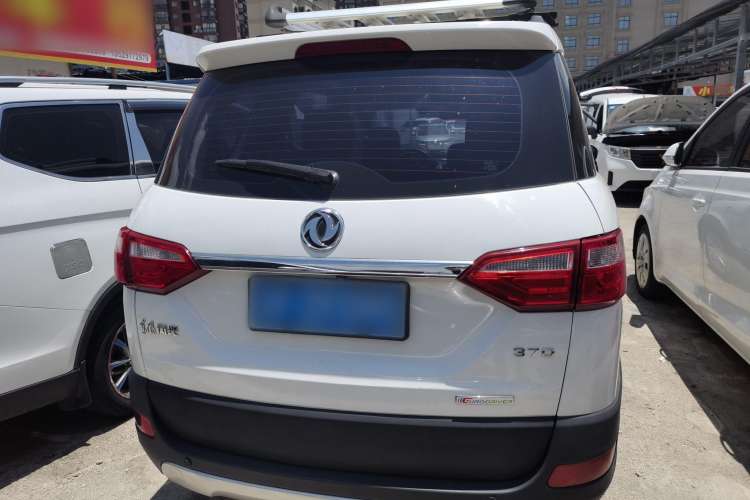 Used Dongfeng Fengon 370 2016 1.5L Manual Luxury Version SFG15-05 7 Seats
