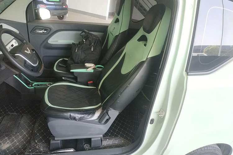 Used Wuling Hongguang MINIEV 2022 Macaron Premium Model – Lithium Iron Phosphate