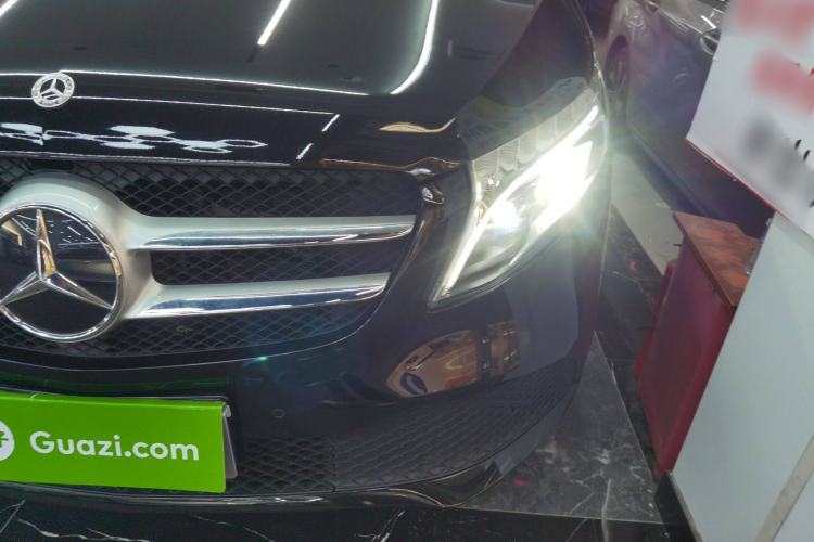 Used Mercedes-Benz V-Class 2021 V 260 Avantgarde Edition
