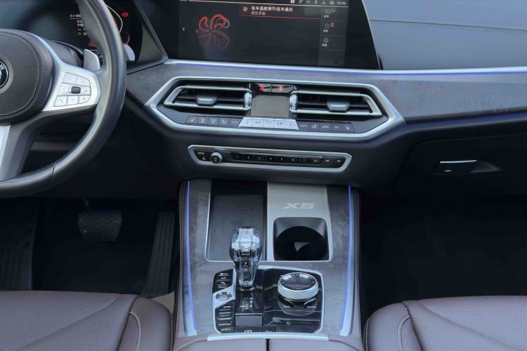 Used BMW X5 2022 Restyled xDrive 30Li Luxury Version M Sport Package