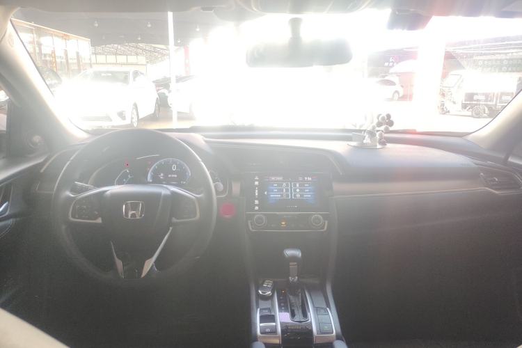 Used Honda Civic 2016 220TURBO CVT Luxury Edition
