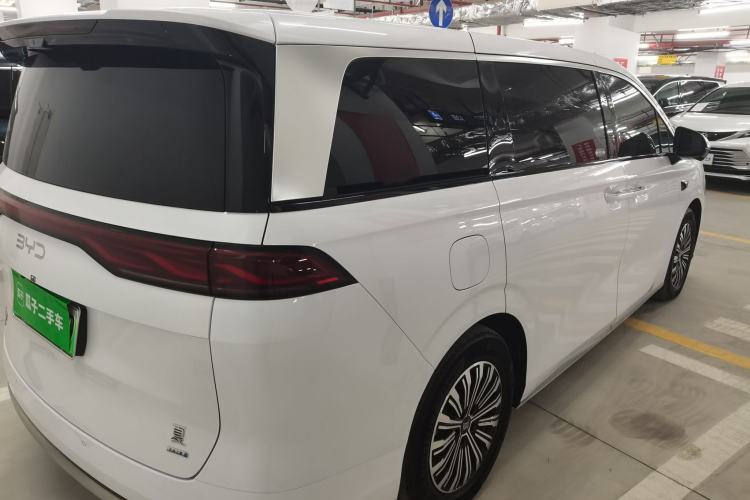 Used BYD Xia 2025 DM-i 1.5T 180km Excellence Model
