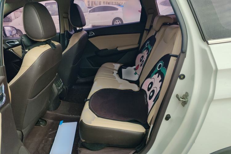 Used Baojun 310W 2017 1.5L Manual Fashion Model China V
