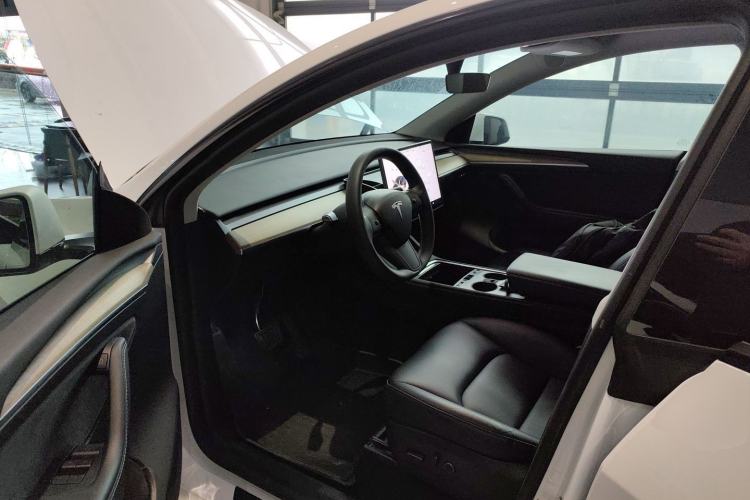 Used Tesla Model Y 2022 Revised Version Long-Range All-Wheel Drive