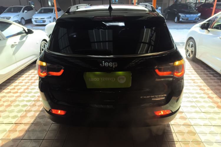 Used  Compass 2017 200T Automatic Family Edition
