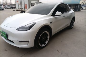 Used Tesla Model Y 2023 Long-Range All-Wheel-Drive Version
