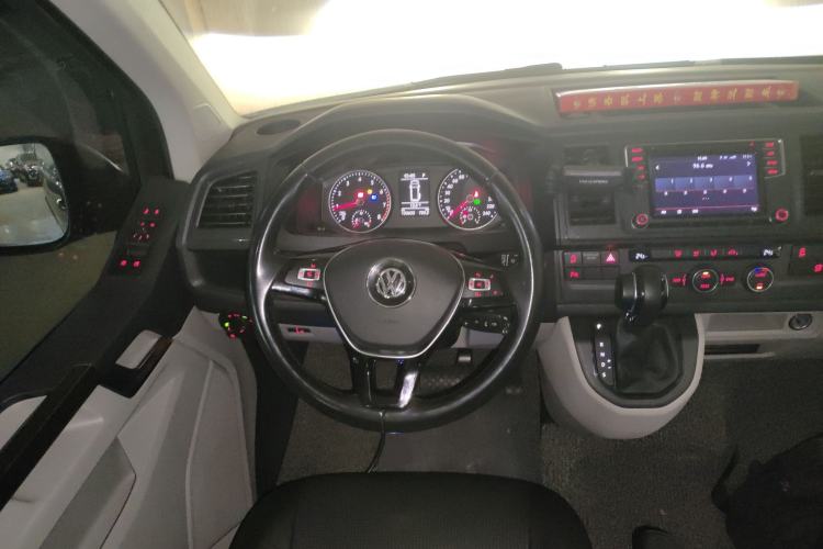 Used Volkswagen Caravelle 2018 2.0 TSI 4x4 Luxury Edition 7-Seater