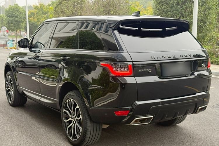 Used Land Rover Range Rover Sport 2022 3.0 L6 YAO Black Edition
