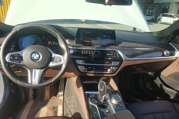 Used BMW 5 Series 2019 525Li M Sport Package