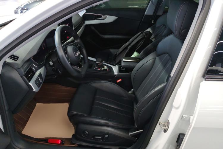 Used Audi A4L 2022 40 TFSI Luxury Dynamic Model
