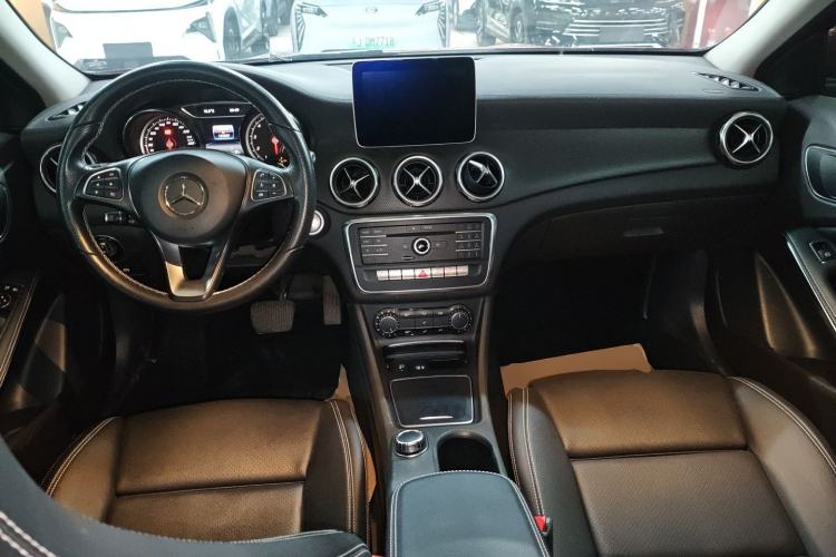 Used Mercedes-Benz GLA 2017 GLA 200 Fashion Model