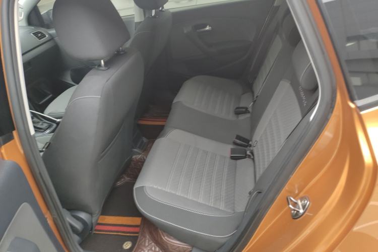 Used Volkswagen Polo 2016 1.6L Cross Polo Automatic