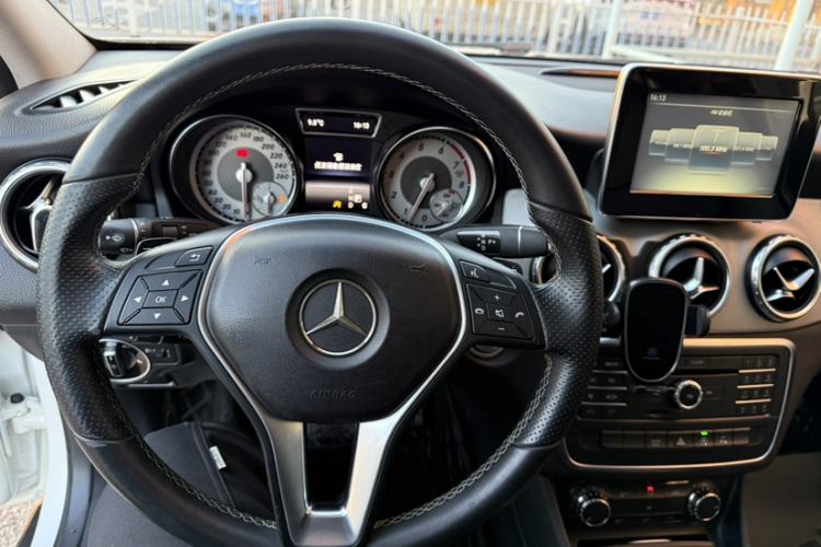 Used Mercedes-Benz GLA 2016 GLA 200 Sport Edition
