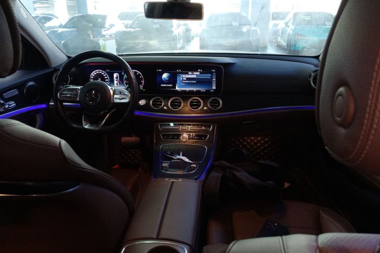 Used Mercedes-Benz E-Class 2019 E 300 L Sporty and Stylish Model
