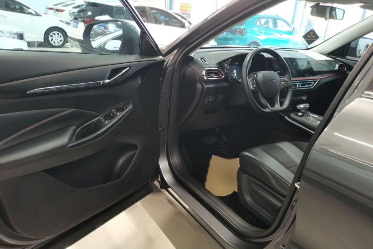 Used Oshan X5 2021 1.6L CVT Luxury Model
