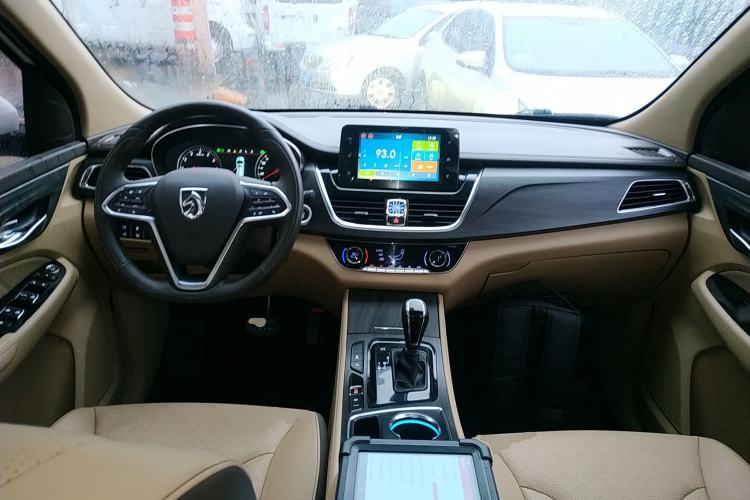 Used Baojun 730 2017 1.8L iAMT Prestige Version 7 Seats