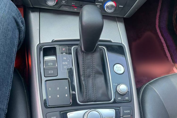 Used Audi A6L 2018 30th Anniversary Edition 45 TFSI quattro Sport model
