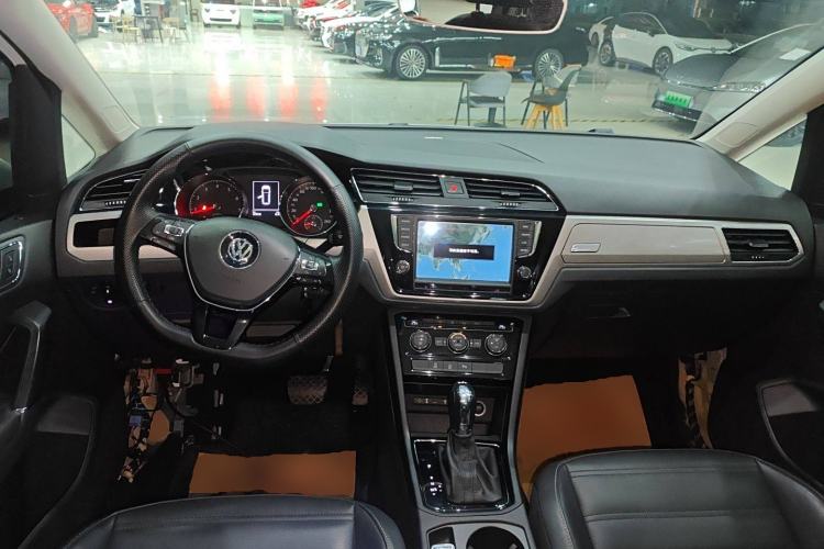 Used Volkswagen Touran 2018 Volkswagen Touran L 280TSI DSG Comfort Edition 7 Seats China V Emission Standard
