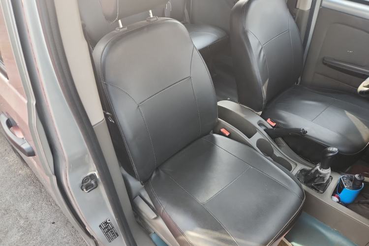 Used Wuling Rongguang V 2015 1.2L Practical Model