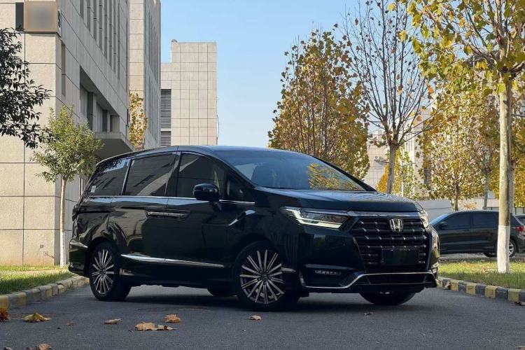 Used Honda Elysion 2022 2.0L eHEV Luxury Edition
