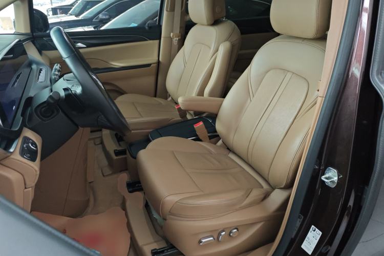 Used Buick GL8 2020 ES Land Cruiser 653T Luxury Model
