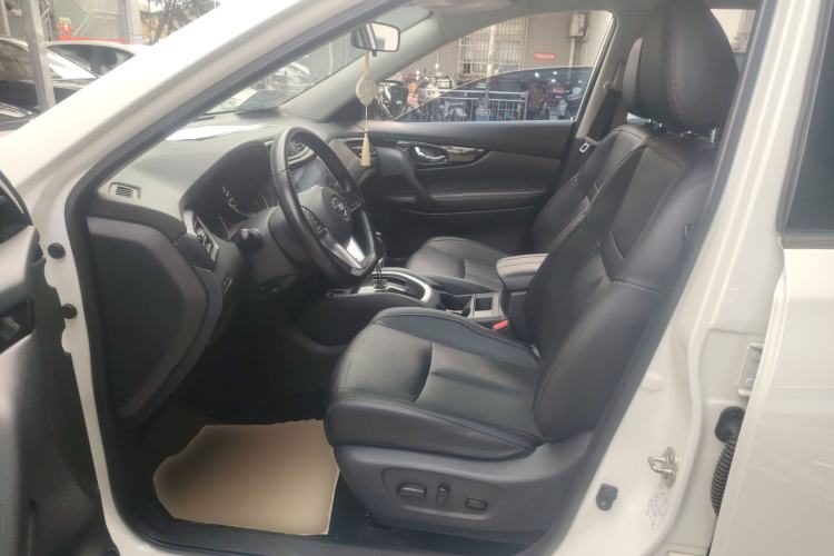 Used Nissan X-Trail 2022 2.0L Two-Wheel Drive Smart Connect Premium Edition