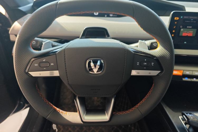 Used Changan UNI-V 2022 1.5T Prestige Version