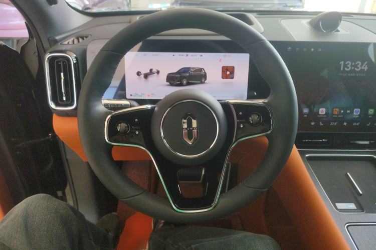 Used Hima AITO M8 2025 Extended-Range Max+ Version 53.4 kWh 6-Seater Edition
