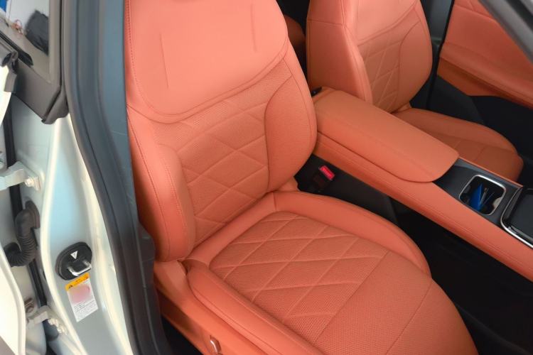 Used  S05 2024 200Max Range-Extended Long-Range Version
