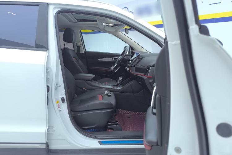 Used Changan CS55 2018 1.5T Automatic Colorful Edition China V Standard
