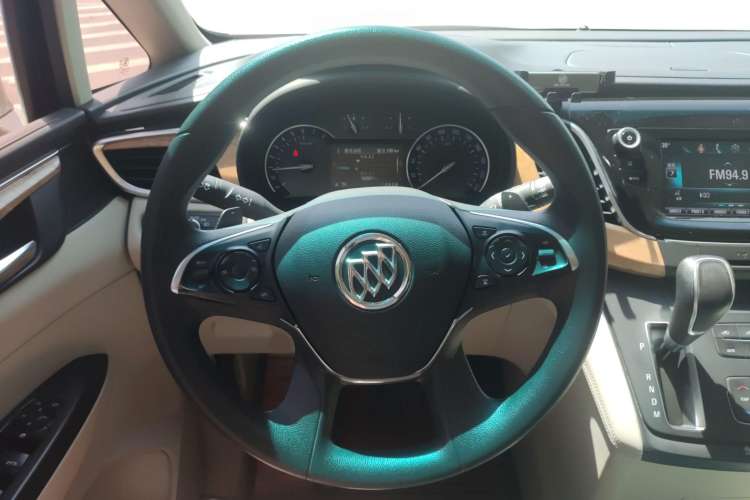 Used Buick GL8 2017 ES 28T Comfort Model China V Standard
